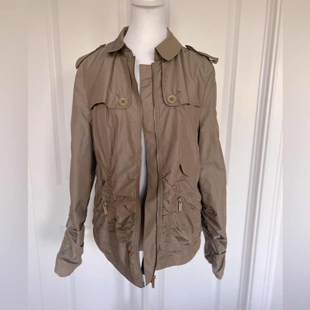 Alfani jacket with gold zippers and buttons